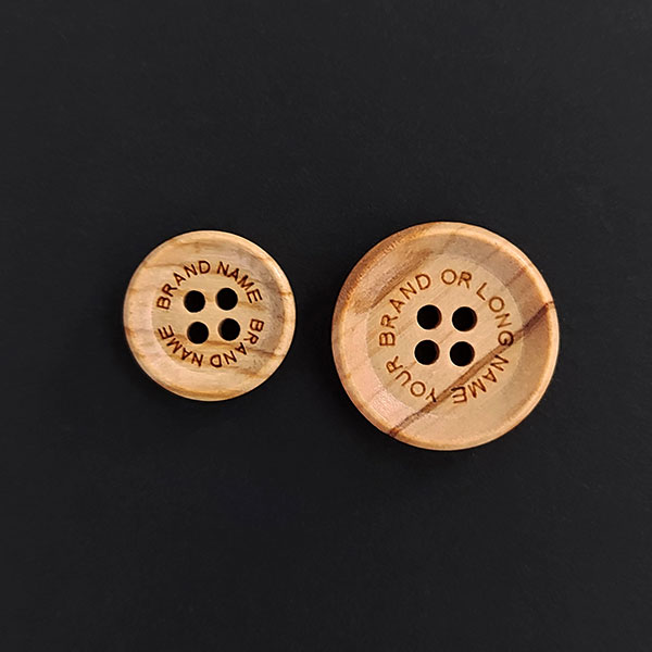 Bottoni in legno per oggetti fatti a mano, bottoni personalizzati per  prodotti fatti a mano, bottoni in legno personalizzati, etichette  abbigliamento personalizzato set di 25 -  Italia